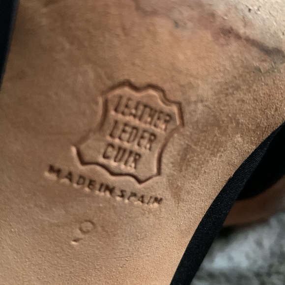 Proxy Black Heels — 9 Narrow - Picture 13 of 15